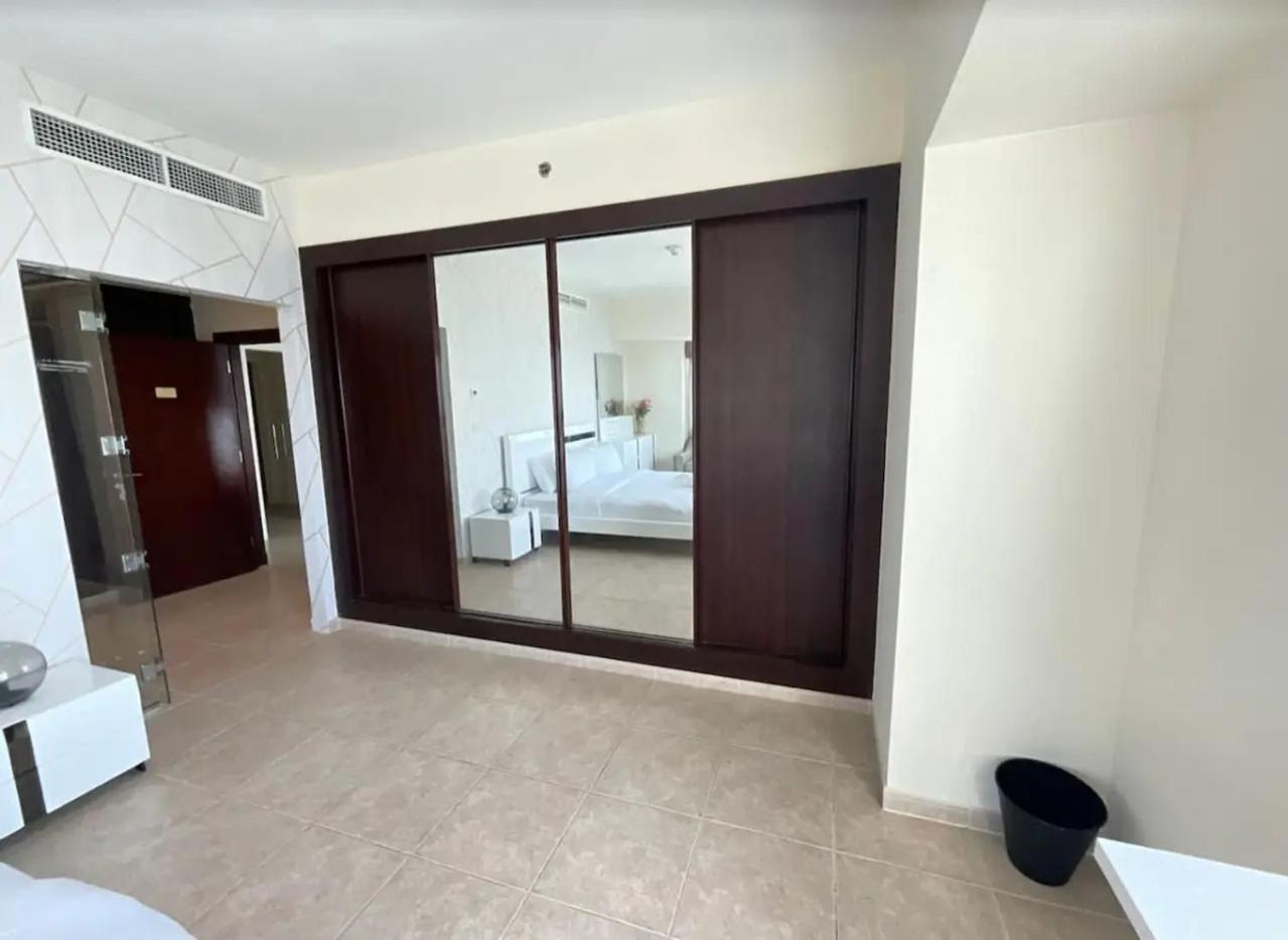 Ensuite In Coliving In Marina Privatunterkunft *